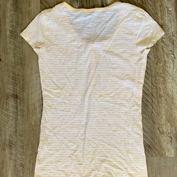 Gap pale yellow striped t-shirt (s) - Picture 2 of 2